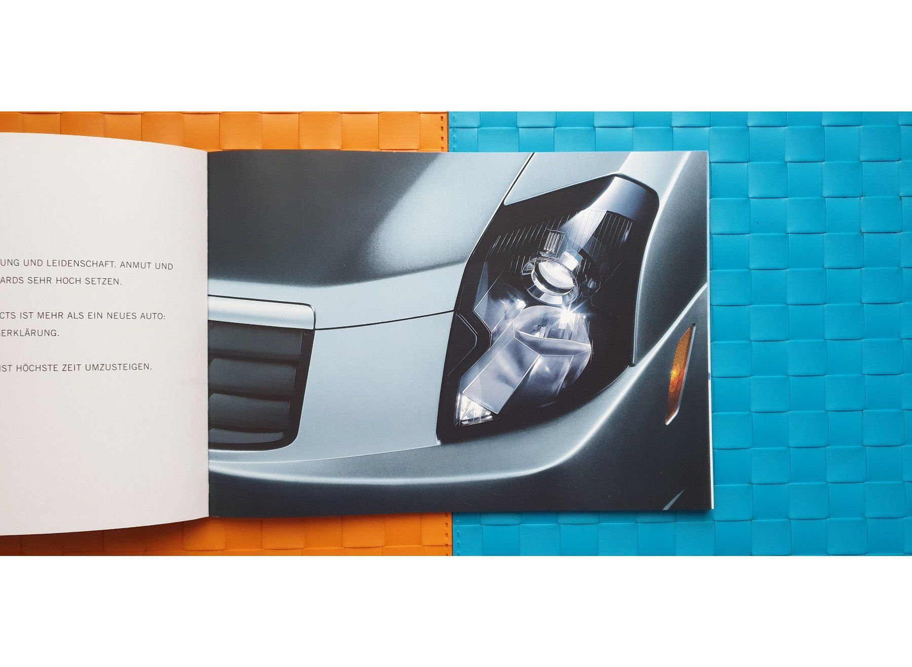 Riviste & Magazine: CADILLAC CTS 2005 - Prospekt / Katalog – Usato da Viganello venduto da CARLiteratur 2