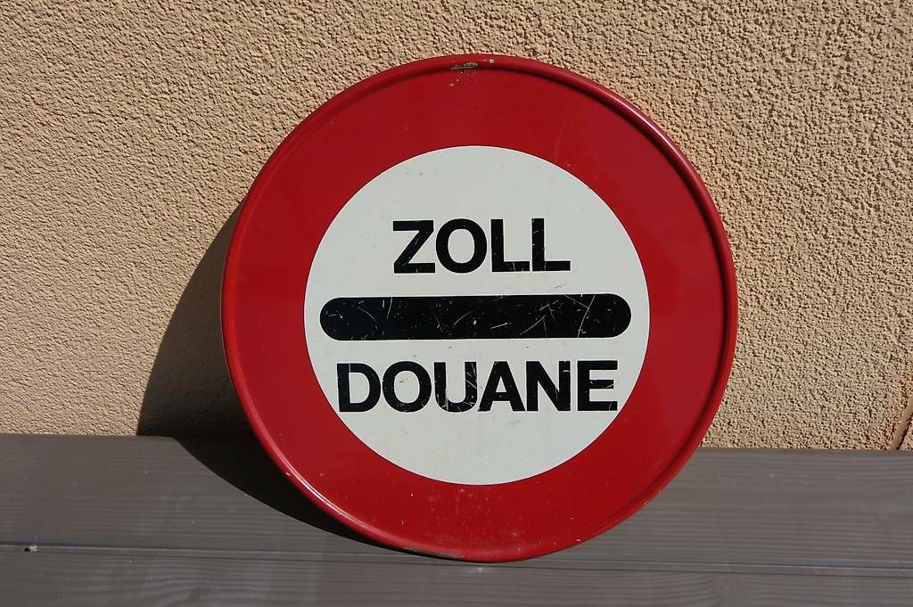 Insegne: Altes Emaille Zollschild Schweiz – Usato da Lenggenwil venduto da Reto888