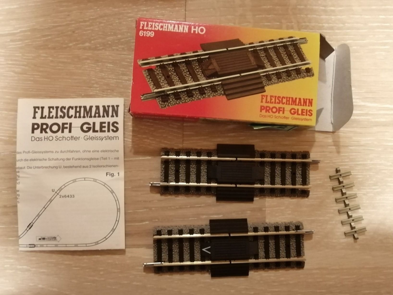 Fleischmann Modellini di ferrovie: Fleischmann HO CC : boucle de retournement Profi-Gleis – Nuovo e nell'imballaggio originale da Buttes venduto da Cafe2005 1