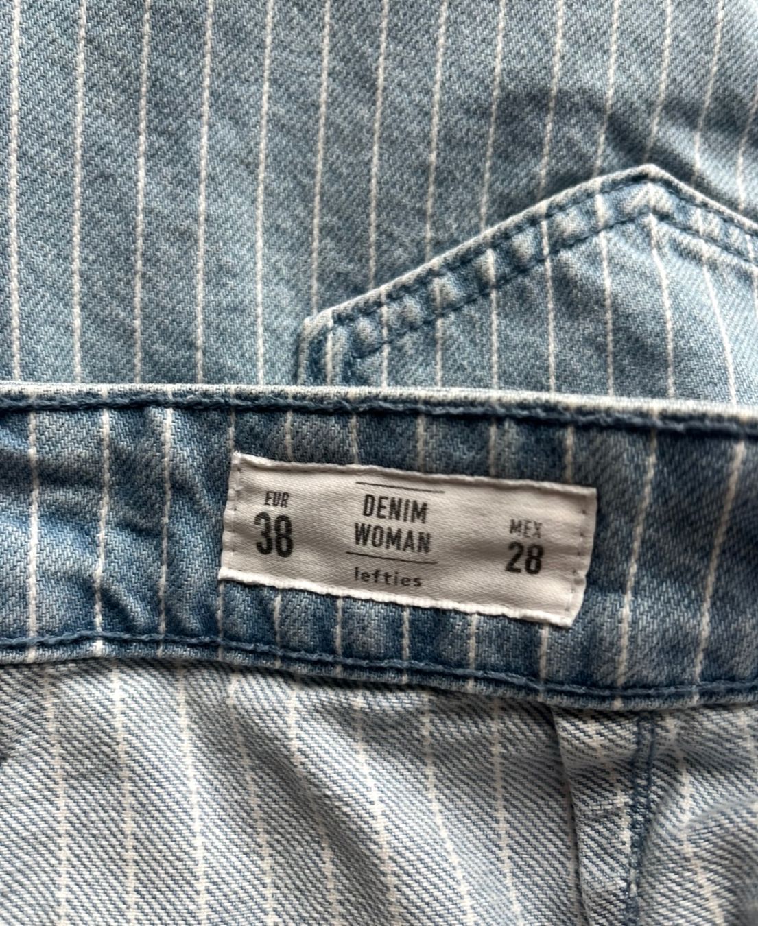 Pantalons: Lefties Denim Shorts - neuwertig - – D'occasion à Jona par vanessasupermarket20 6