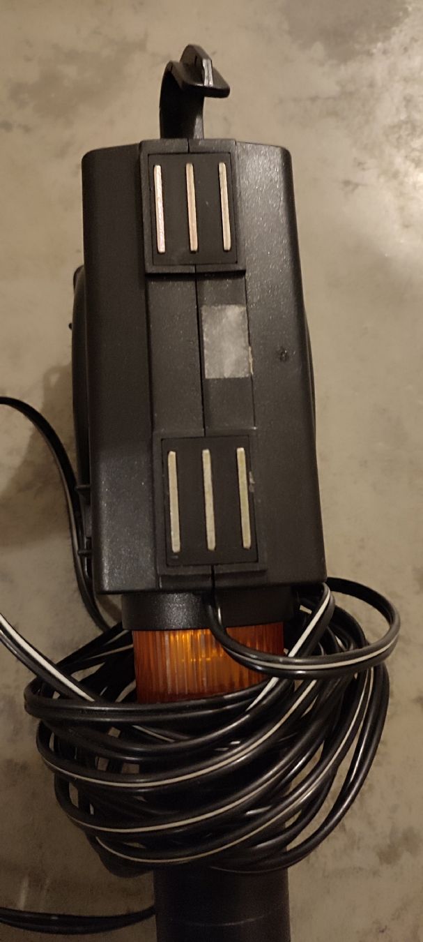 Lampen: 2 Handleuchte aus Hartgummi mit stabilem Schutzkorb – Gebraucht aus Biel/Bienne von ruggi03 4