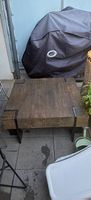 Couchtisch aus Holz 