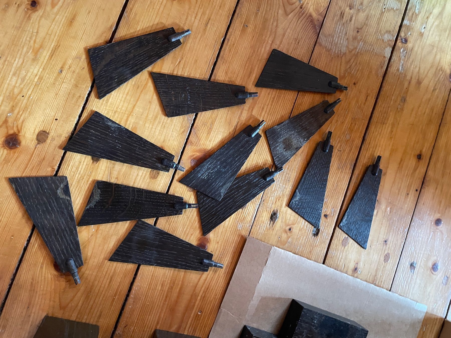 Alle Dekorationen: KWO Pyramide Teelichtpyramide Erzgebirge mit 2 Engeln – Gebraucht aus Buchs SG von Billikatze5 7