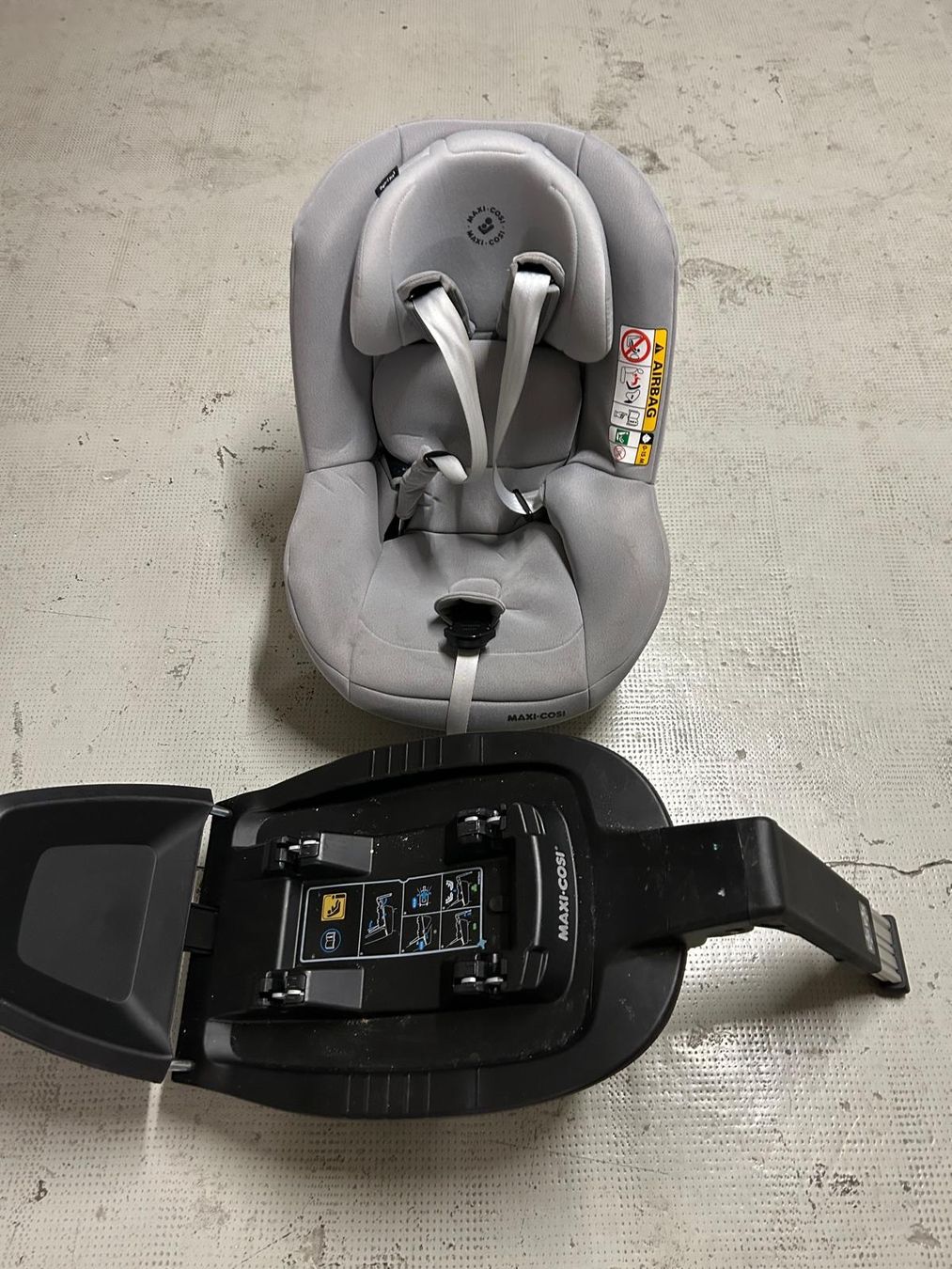 Maxi-Cosi Auto-Kindersitze: Maxi-Cosi Pearl Autositz und Isofix – Gebraucht aus Basel von Oasis111 2
