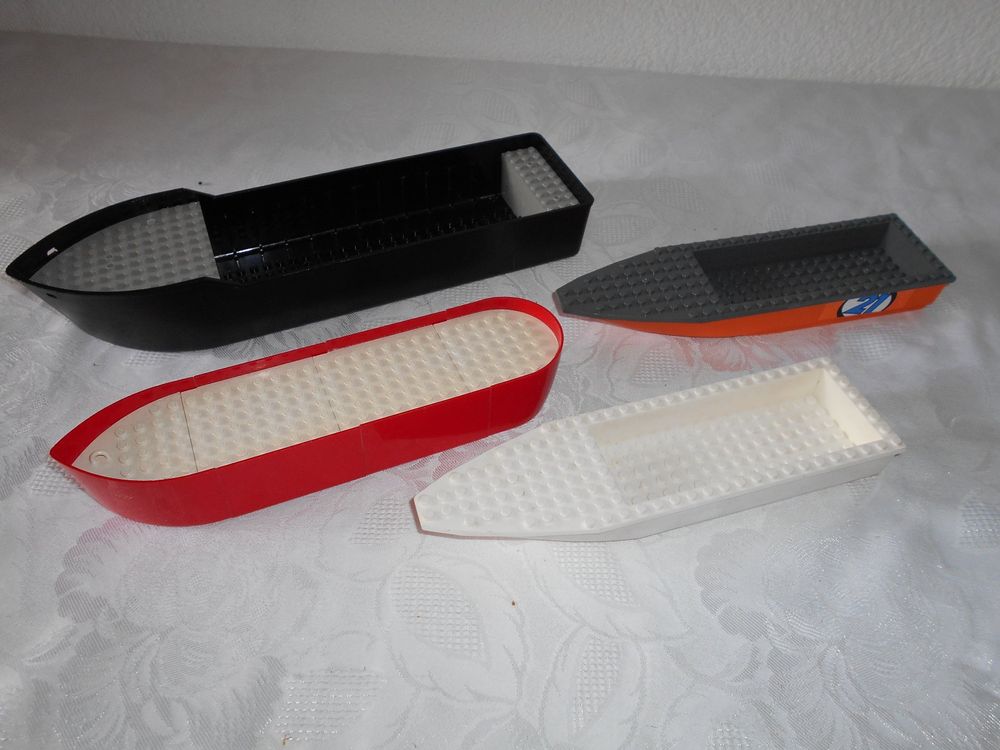 Lego 4 x Schiffsrumpf ( Set 380 ) (Gebraucht) in Niederuzwil für CHF 18 ...