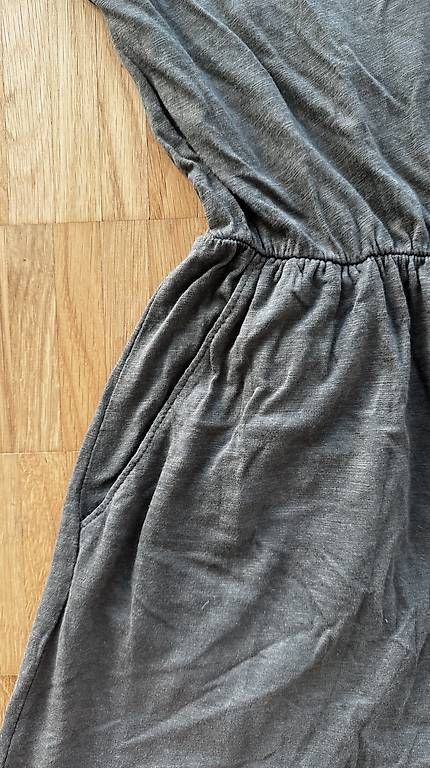 Vestiti: Dunkelgrünes Kleid mit Taschen – Usato da Basel venduto da R__Mueller 3