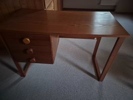 Schreibtisch Holz mit 3 Schubladen guter Zustand
