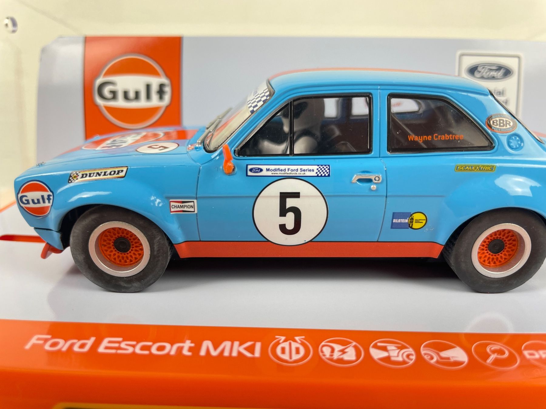 Piste: Scalextric C4530T Ford Escort MK1 Wayne Crabtree – Nuovo (secondo la descrizione) da Genthod venduto da lightyear63 1