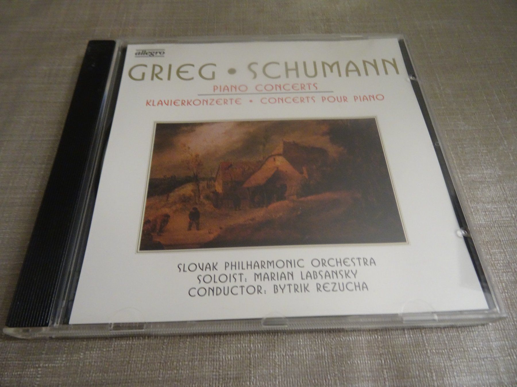CD: Grieg & Schumann: Klavierkonzerte - Slovak Philharmonic CD – Usato da Olten venduto da Disc-Ausverkauf