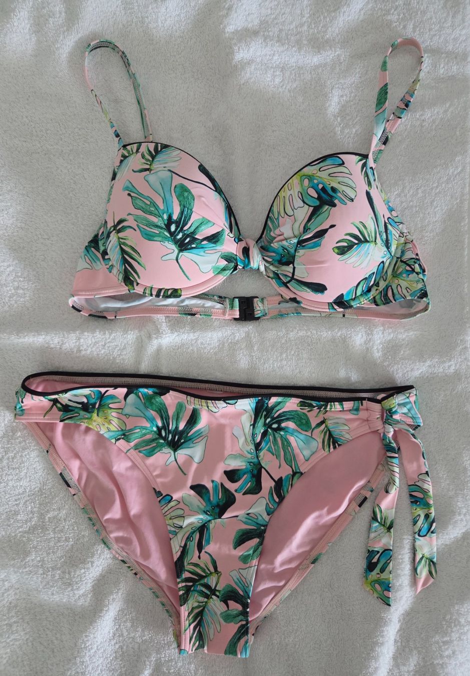 Esprit Maillots de bain & Bikinis: Esprit Bikini Rosa Tropical in M – D'occasion à Küsnacht ZH par msz_99nh