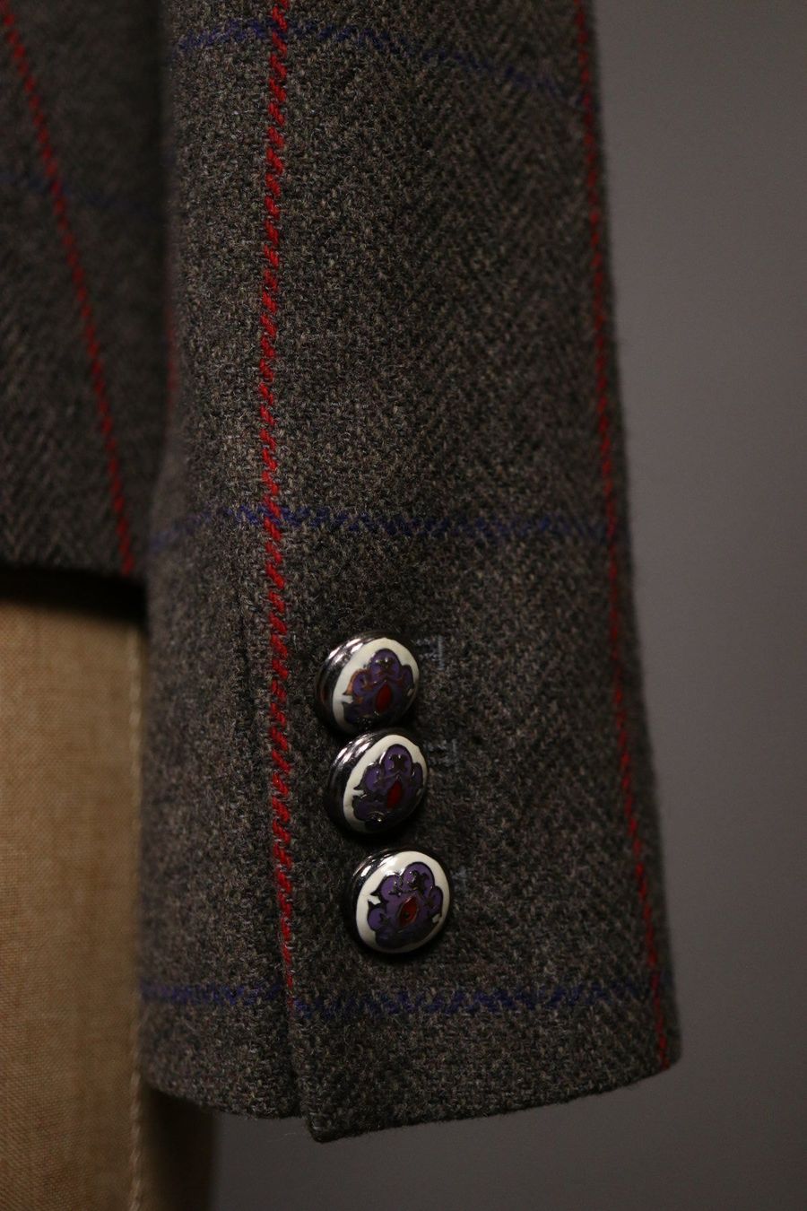 Vestes: ETRO Grey and red Tartan Blazer - Gr.S – D'occasion à Hombrechtikon par BAZ-Vintage 8