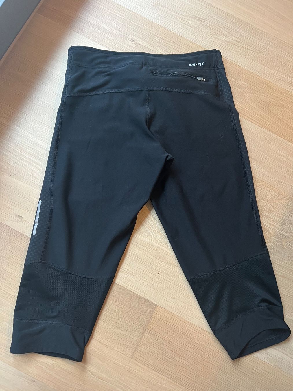 Nike Leggings: Nike Sporthosen 3/4 – Usato da Dübendorf venduto da fadrinli 1