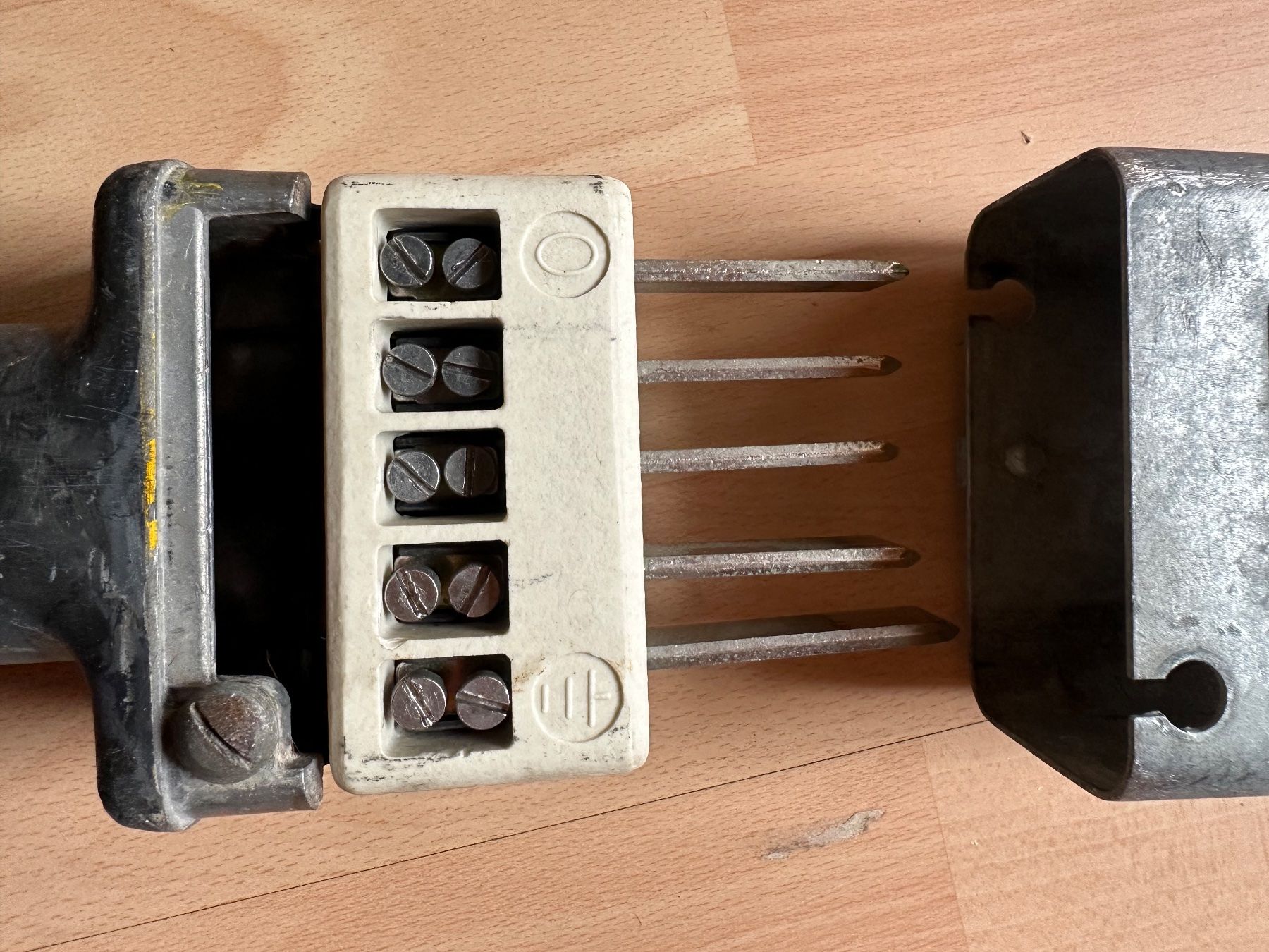 Fiches d'alim.: Stecker J 75 /5 Polig CMC – D'occasion à Huttwil par Bolpa 4