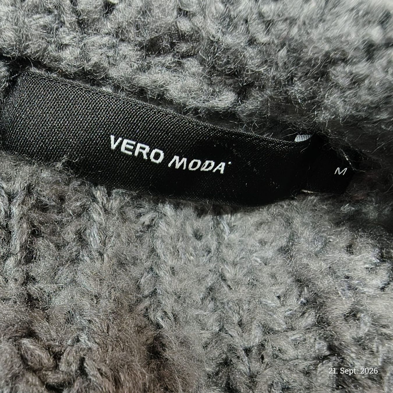Maglioni & Felpe: Strickpullover grob grau Rundhals – Usato da Emmetten venduto da SecondhandSiska 2