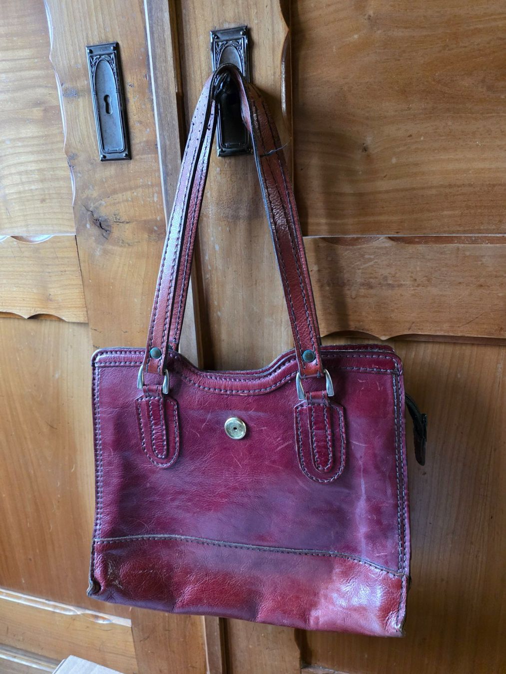 Taschen für Damen: Vintage Leder Hand Tasche dunkel rot – Gebraucht aus Walterswil BE von Lonitti 4