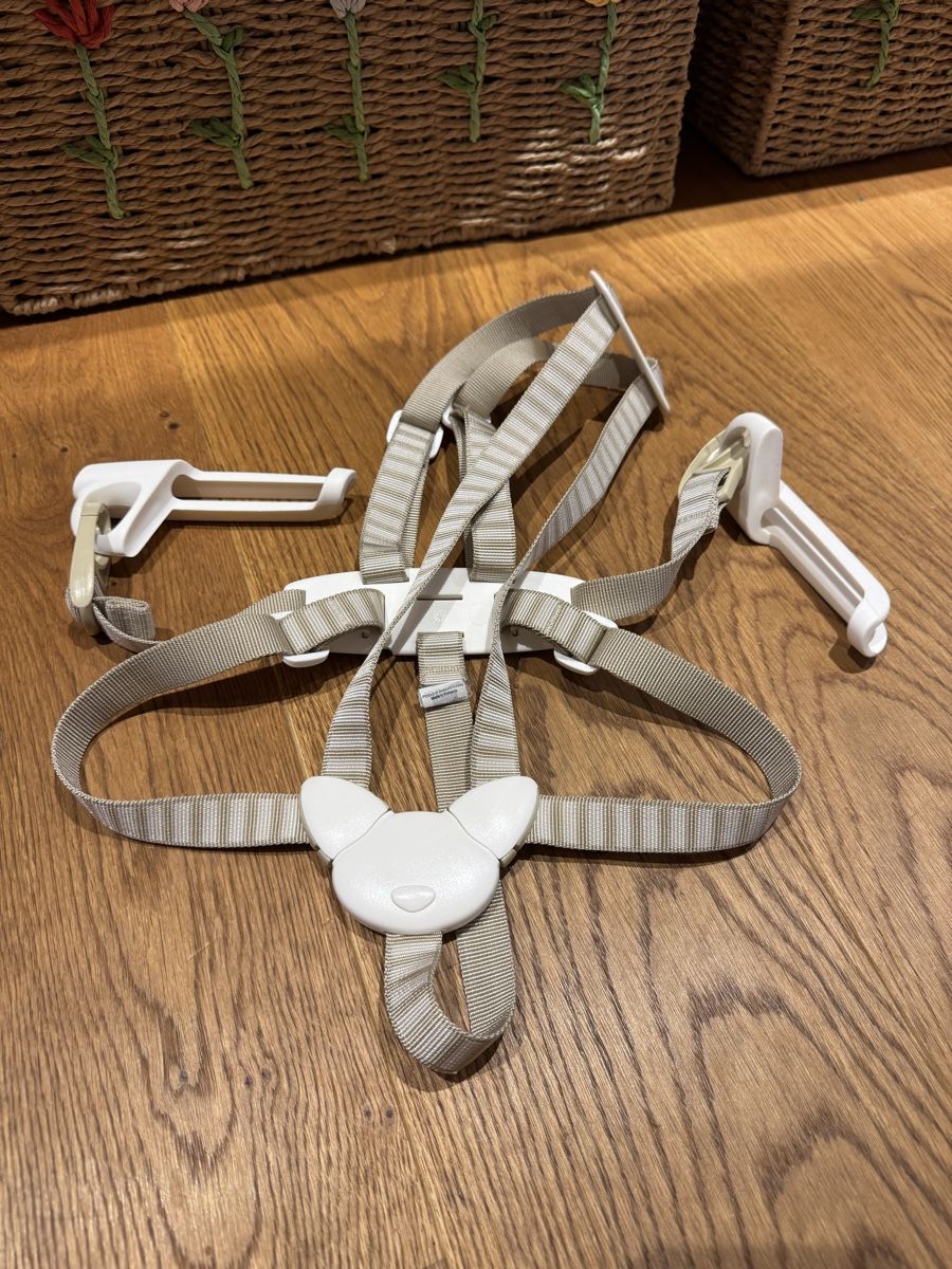 Stokke Seggioloni: Stokke Tripp Trapp Gurt Harness - Versand möglich – Nuovo (secondo la descrizione) da Neuhaus SG venduto da chinderegge