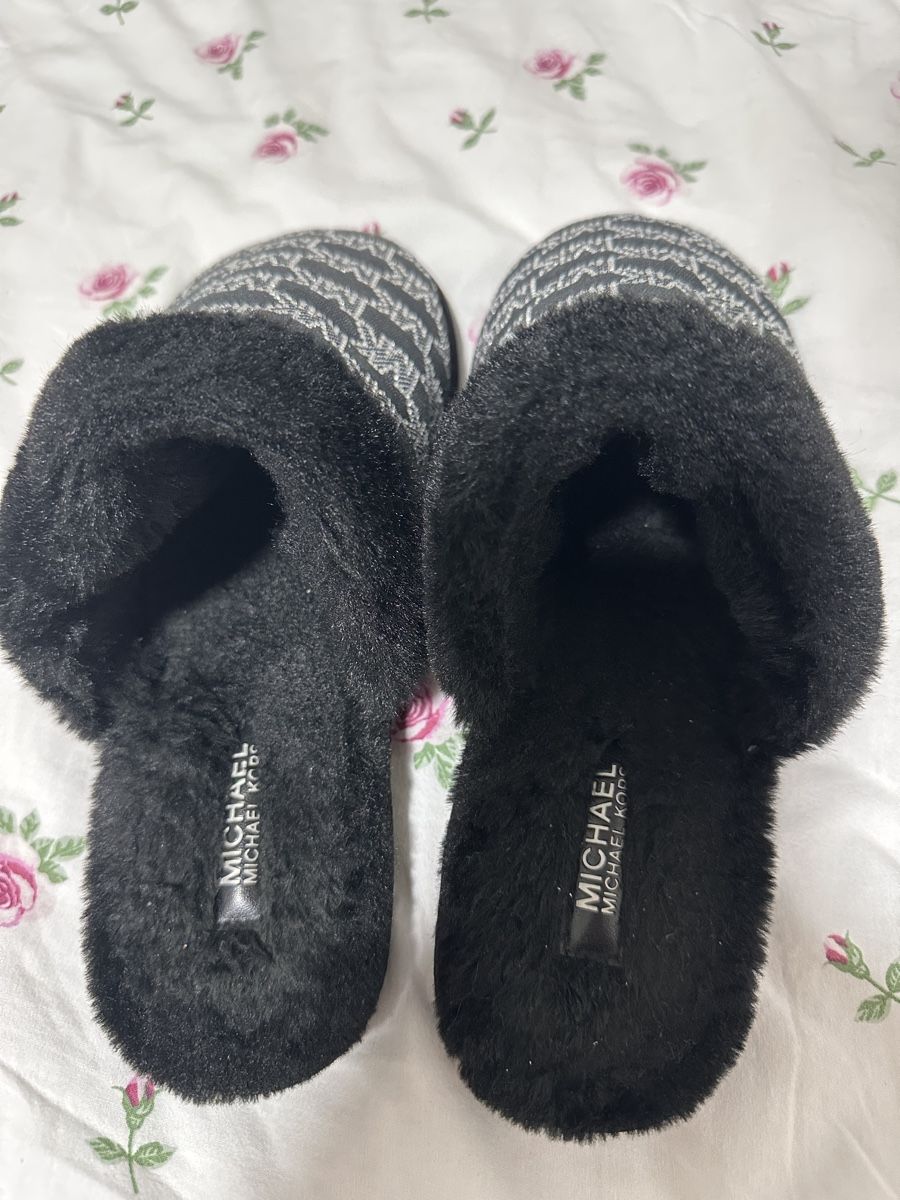 Scarpe da donna: Michael Kors Damen Hausschuhe, schwarz – Nuovo (secondo la descrizione) da Oberurnen venduto da nes_8xqt 1