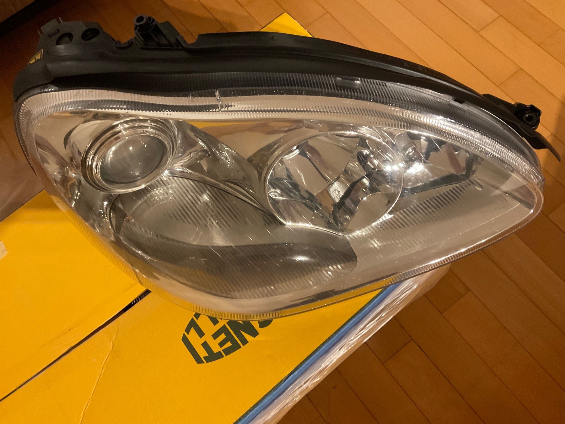 Mercedes-Benz Fari: Phare avant Mercedes W220 Facelift – Usato da Sierre venduto da steven074