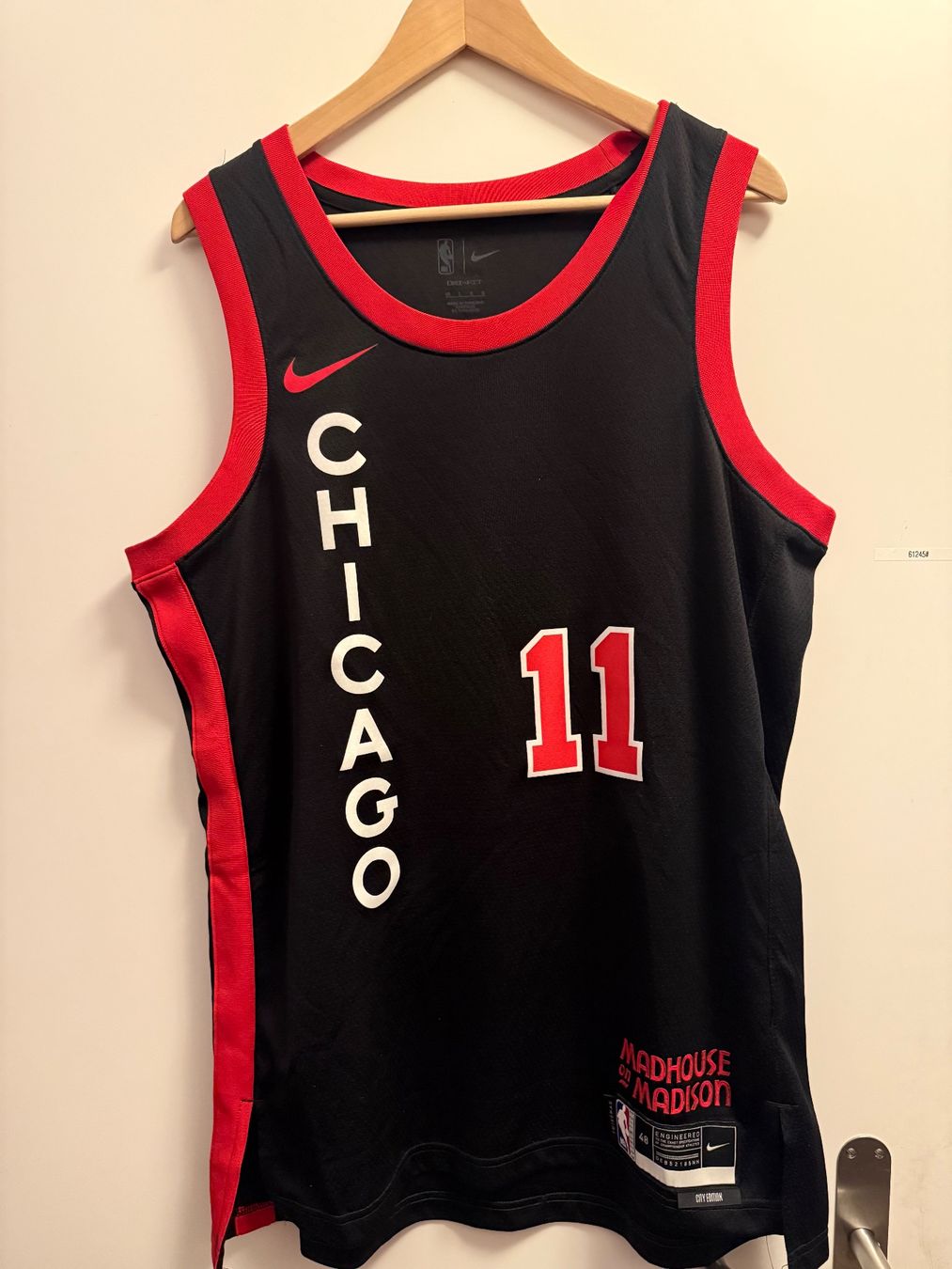 Jordan Maillots de corps & Pantalons: Lot de 4 maillots de baskets NBA – Neuf (Voir description) à Epalinges par Curtis 4