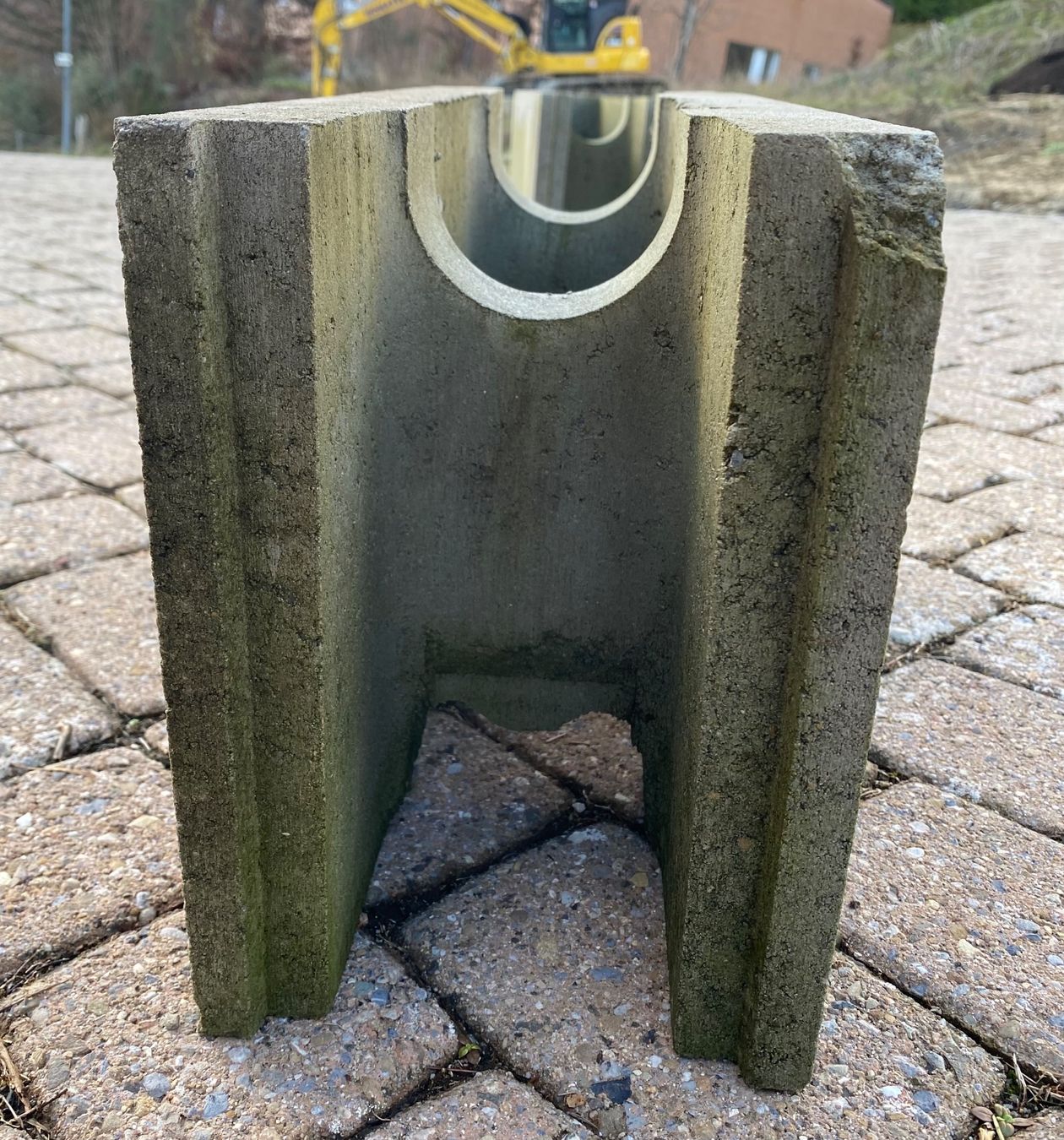 Baustoffe: Betonschalungsstein – Neu (gemäss Beschreibung) aus Balsthal von  6