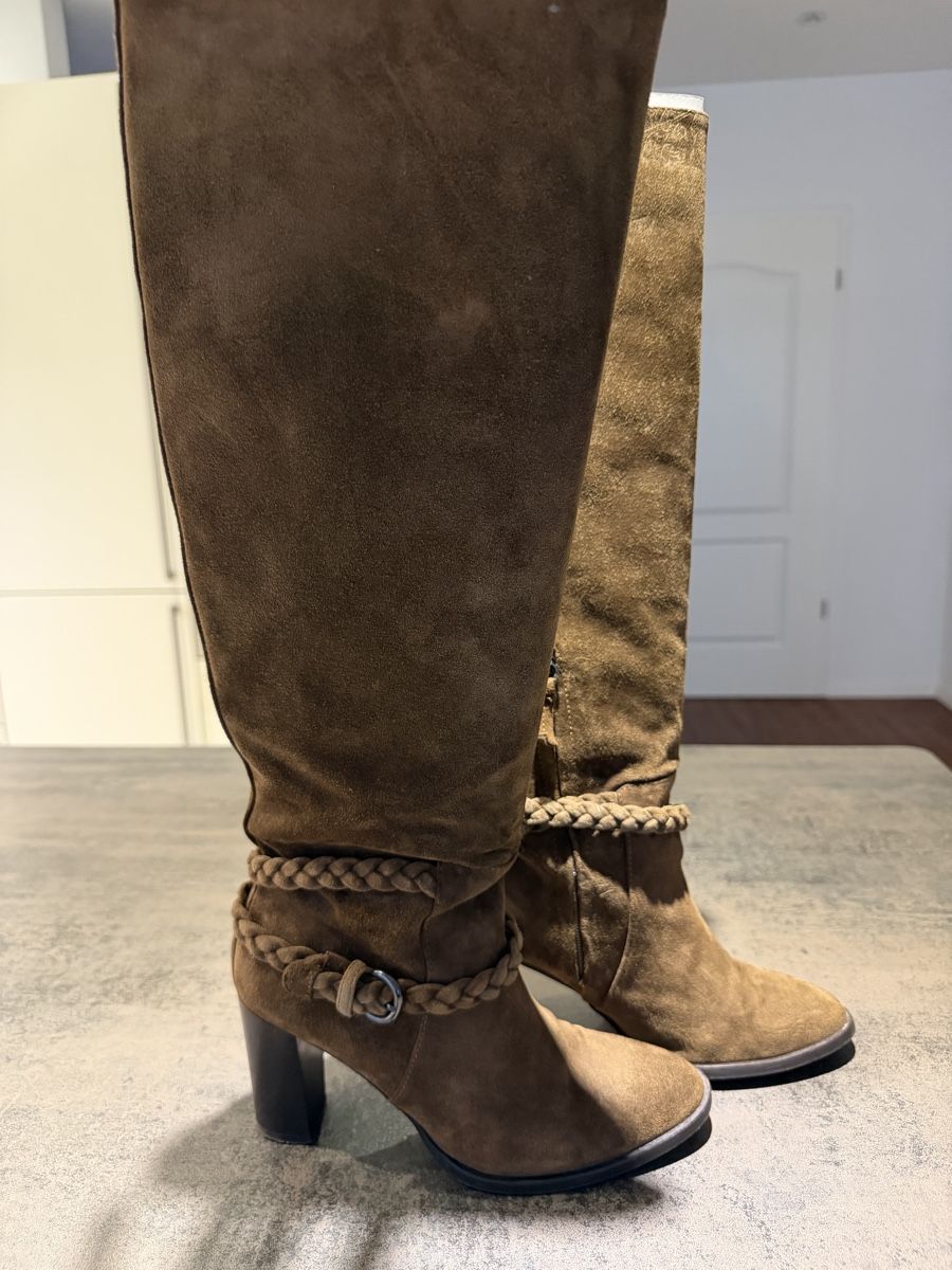 Massimo Dutti Damenschuhe: Damen Stiefel Wildleder Massimo Dutti – Gebraucht aus Wigoltingen von Tatyana79