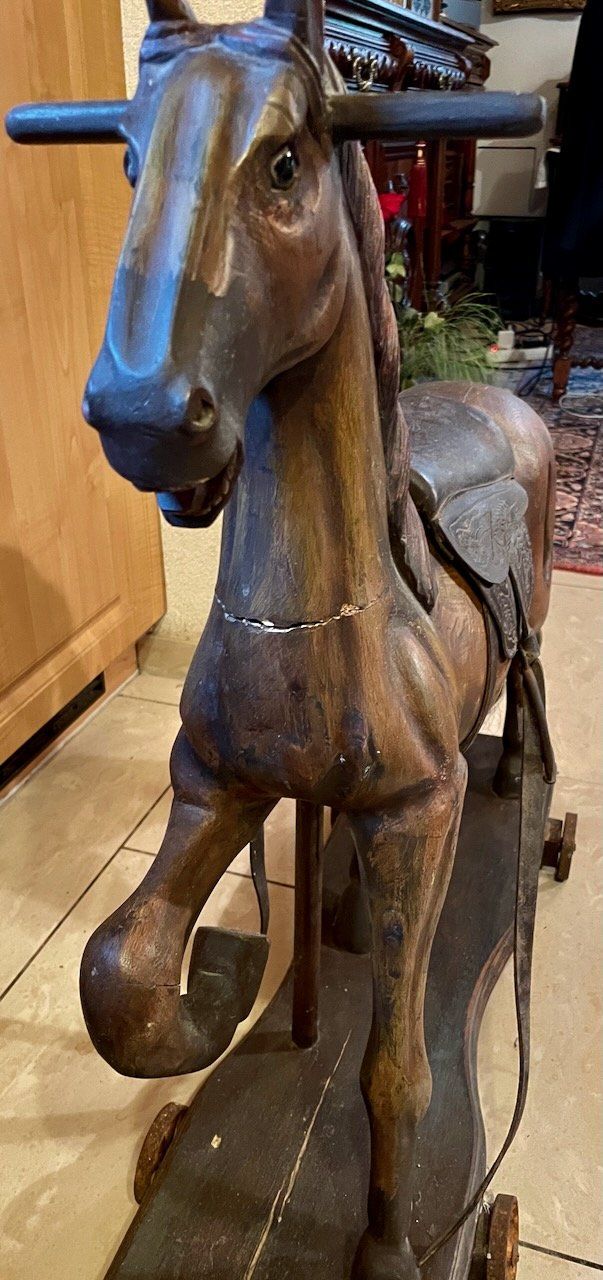 Statuette: Vintage Holzpferd auf Eisenräder – Usato da Kleinlützel venduto da Schatzkiste_Laufen 2