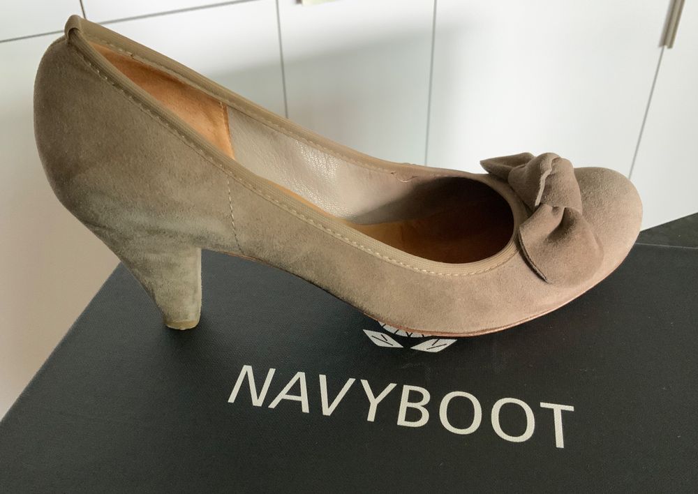 Chaussures suede Navyboot (Gebraucht) in Le Grand Saconnex für CHF 16 ...
