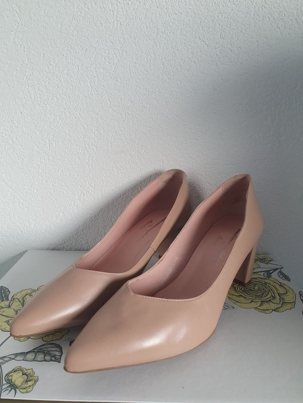 Scarpe da donna: SchuheTrachtenmanufaktur, Leder, Größe 41, beige – Nuovo e nell'imballaggio originale da Zuchwil venduto da ger_ws6t 1