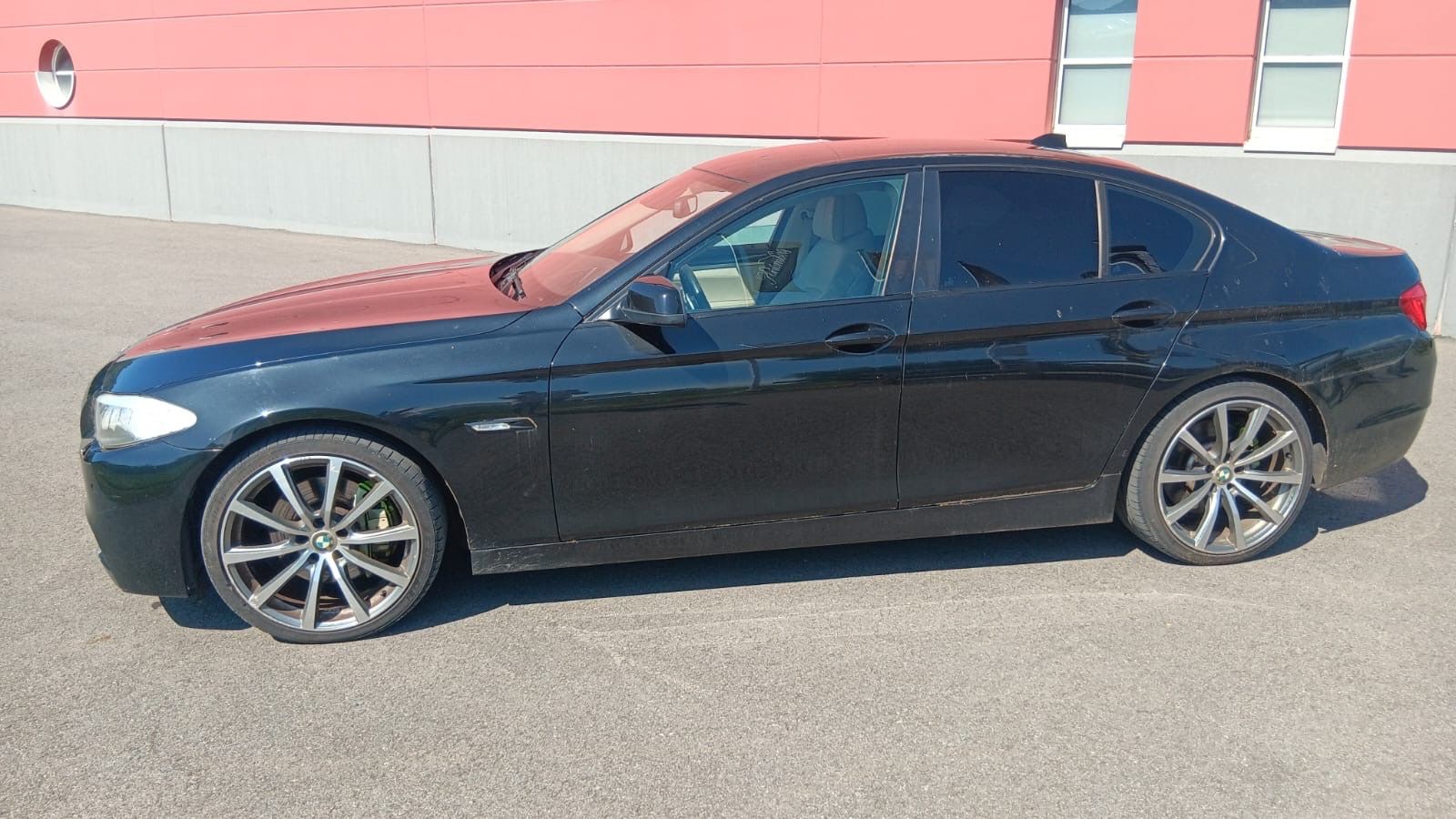 BMW Autos: BMW 535i M-Paket – D'occasion à Rebstein par TonyRasta-Autohandel 1