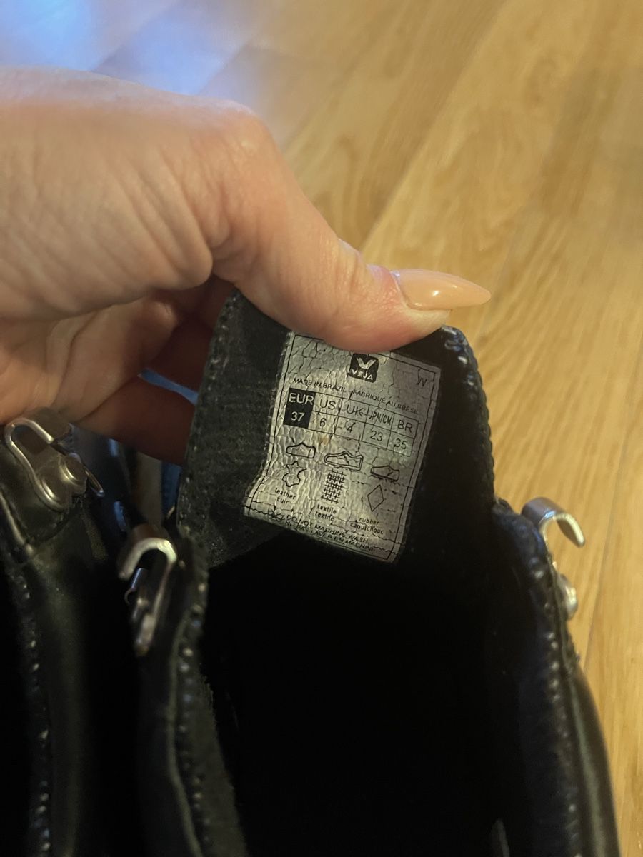 Veja Herrenschuhe: Schuhe VEJA Sneaker Schwarz Leder Gr. 37 – Gebraucht aus Rüschlikon von Lajniii 3