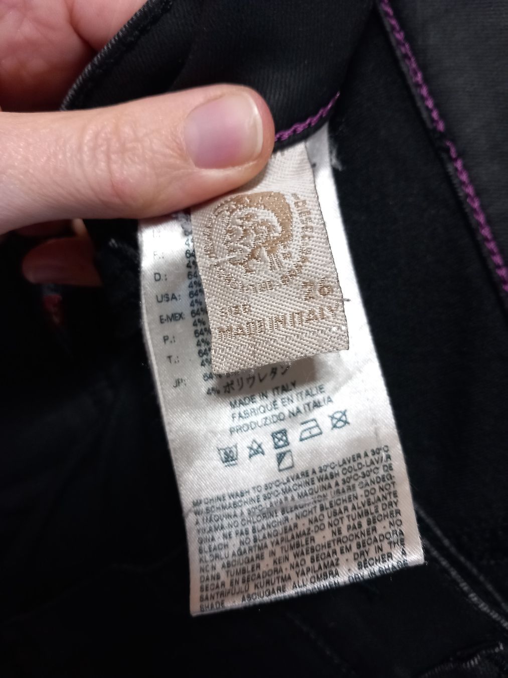 Diesel Jeans: Diesel Stretch Jeans W26, schwarz – Gebraucht aus Merligen von muss_haben 4