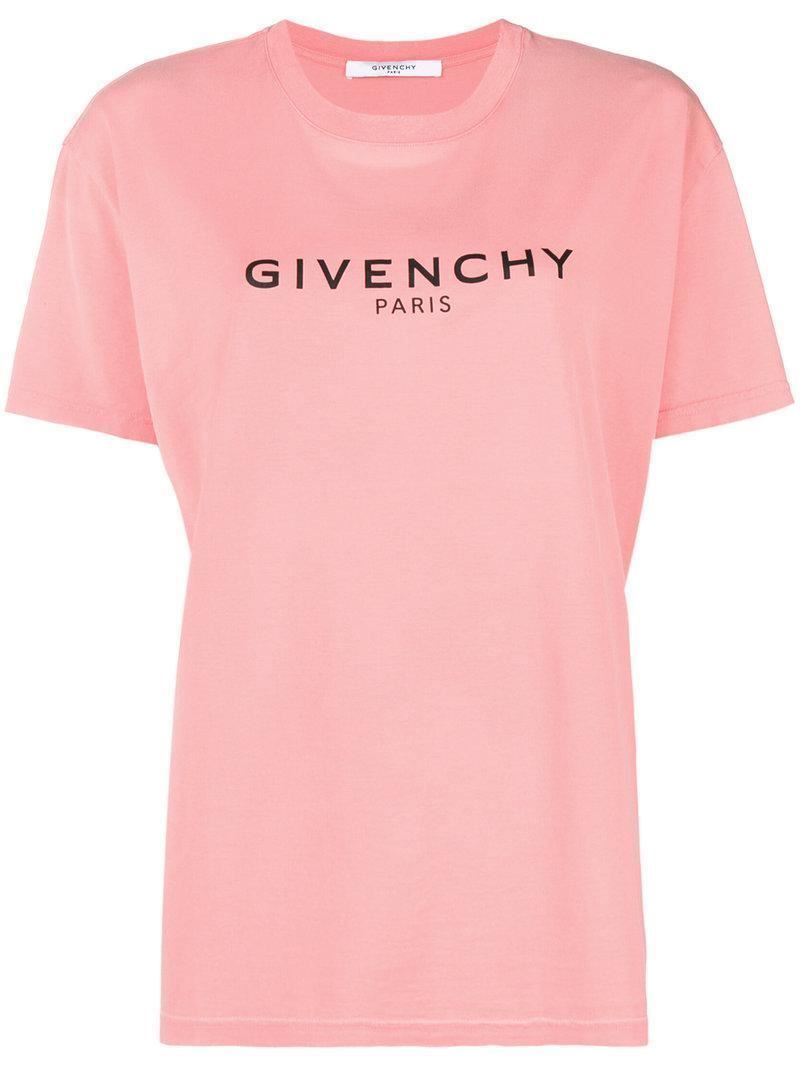 Givenchy T-shirt: GIVENCHY Logo T-Shirt - Coral Gross S – Nuovo e nell'imballaggio originale da Cham venduto da Trendy_Outlet