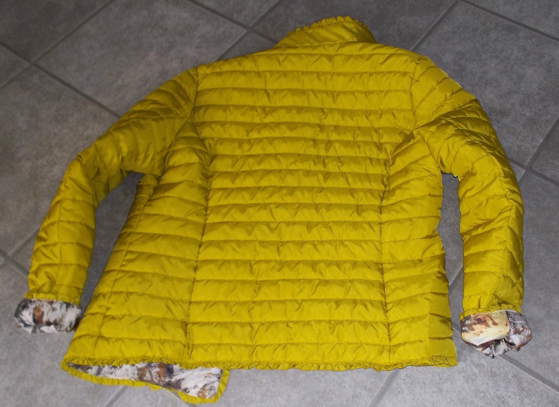 Giacche: Winter Damen Jacke Grösse 2XL eher 40 – Usato da Kaltbrunn venduto da Cindy99 1