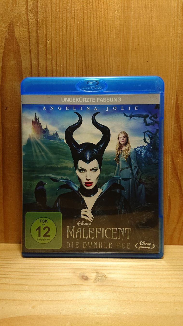 Tutti i DVDs: MALEFICENT Die dunkle Fee Blu-Ray – Usato da Wilderswil venduto da Exebub