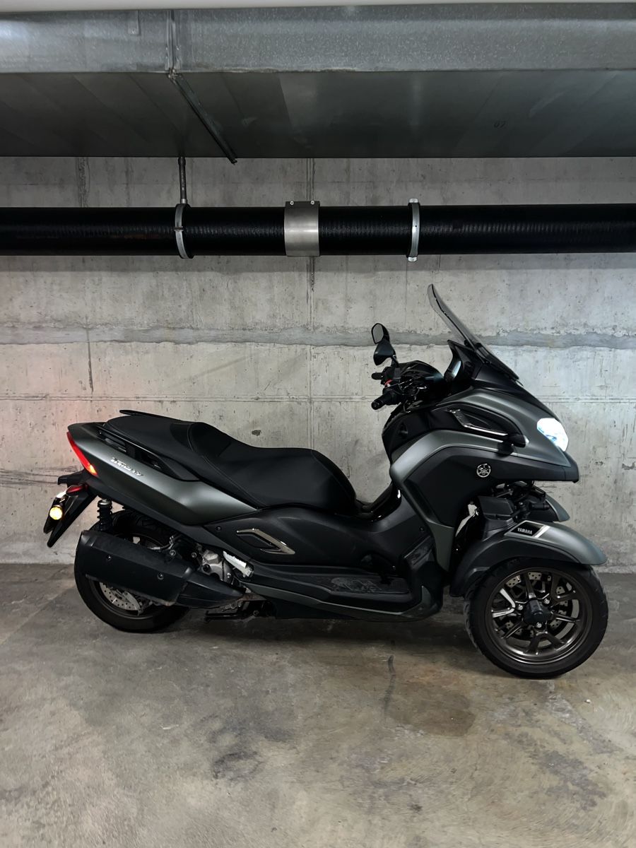 Yamaha Scooters: Yamaha Tricity 300 – Gebraucht aus Genève von DRH18 2