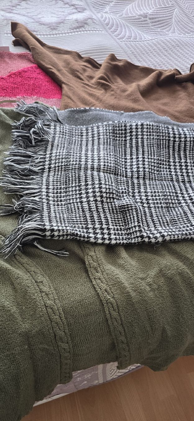 Lotti di vestiti: 10 Teiliges Damen Kleiderpaket – Usato da Frenkendorf venduto da DORU1 6