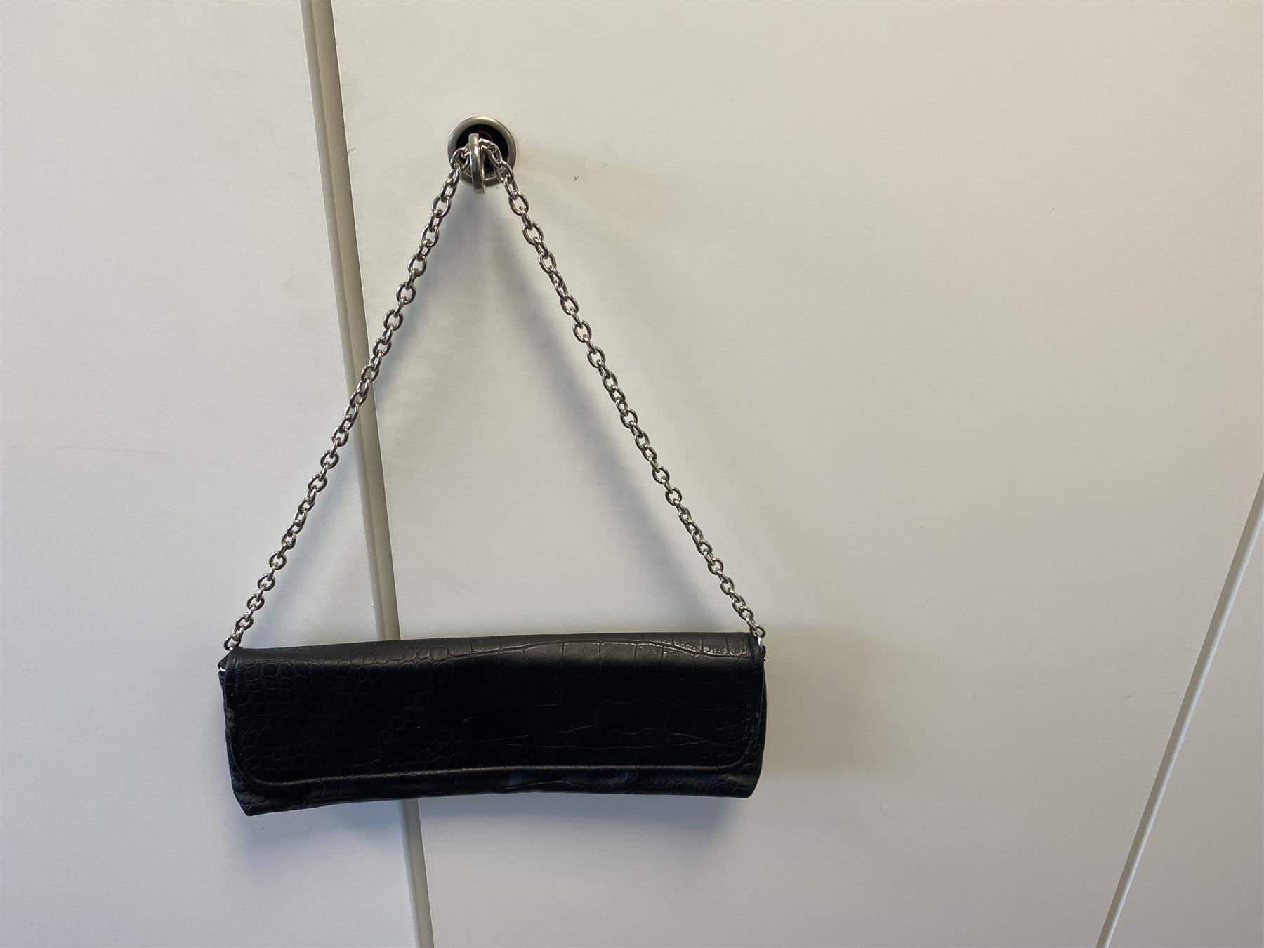 Borse da donna: Tasche Anhänger  aus Leder – Usato da Wängi venduto da Bmo