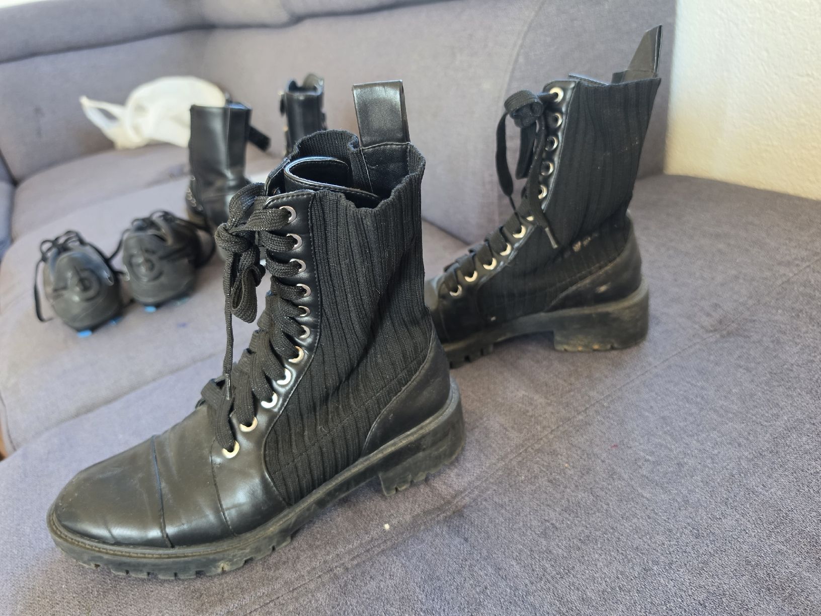 Zara Chaussures femmes: bottine  – D'occasion à Plasselb par les_rl55