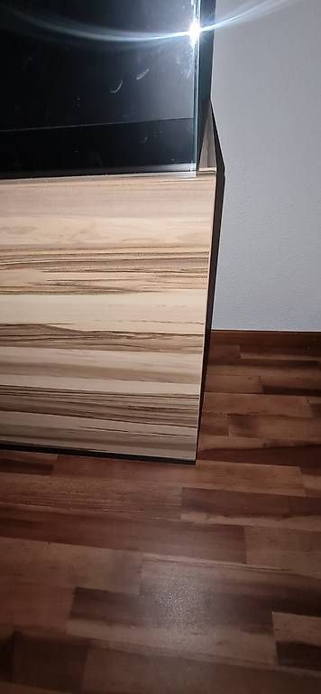 Cassettiere: Sideboard /kommode Echtholz, schwarz/holz-farbig – Usato da Ruggell venduto da amhu 2