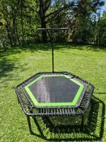 Fitness Trampolin sechseckig mit Haltegriff gut erhalten