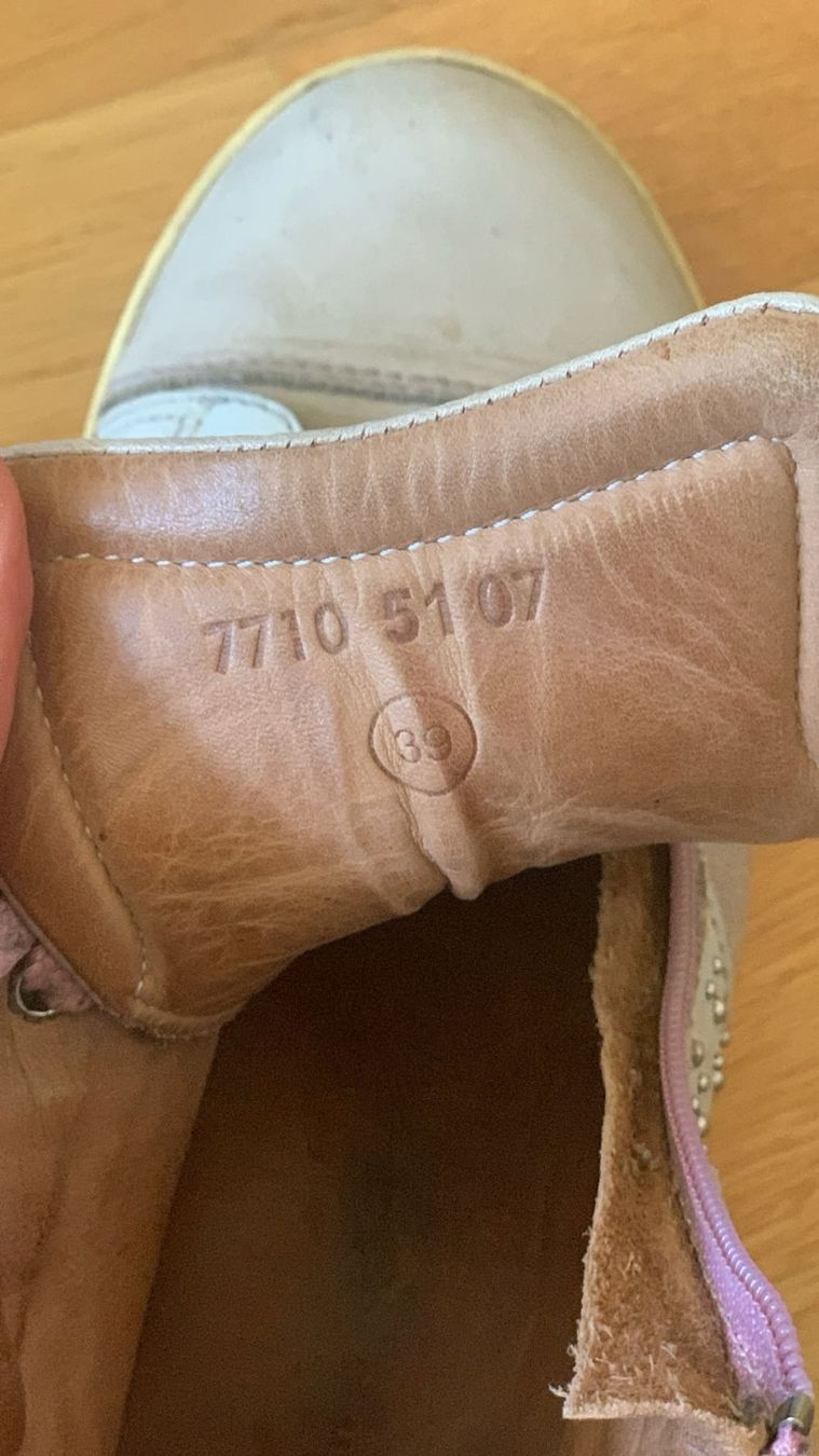 Scarpe da donna: Ledersneaker von Belly Button Gr. 39 – Usato da Geneve venduto da mar_8dyp 4