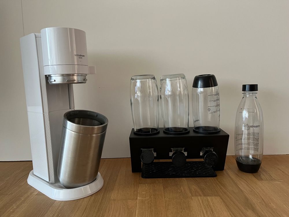 Sodastream Duo mit 4 Flaschen Kaufen auf Ricardo