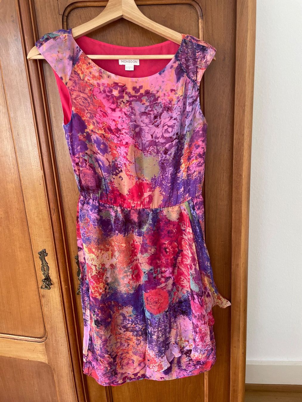 Vestiti: Monsoon Kleid, Gr. 38,  100% Seide, Blumenmuster – Usato da Zürich venduto da ElaLeonEla 3