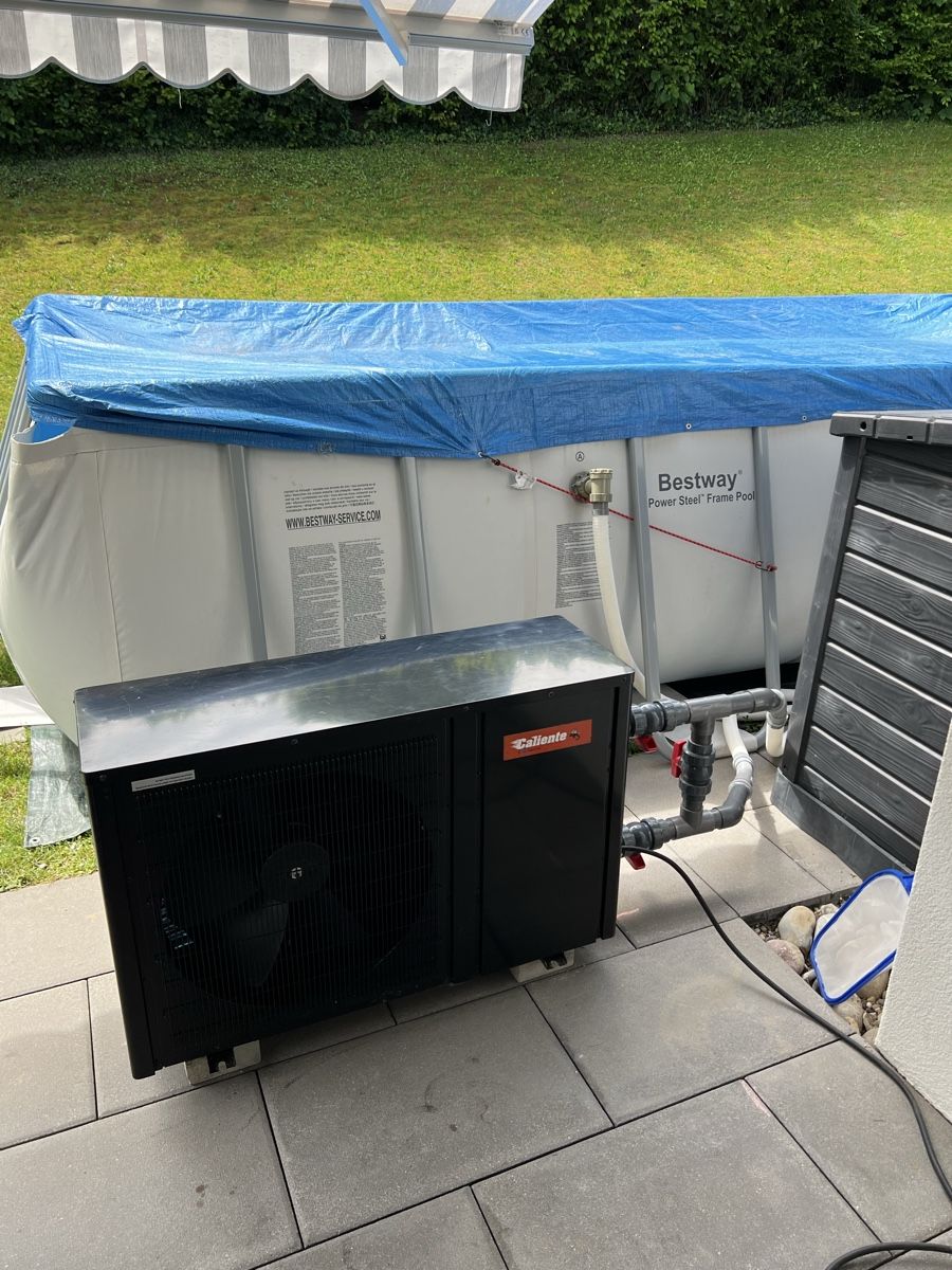 Radiatori: Pool Wärmepumpe 12kW Profi + Pool GRATIS – Usato da Pratteln venduto da Ugarlesheim