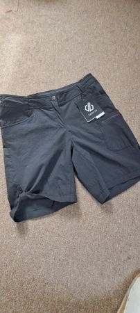 Dare2b Damen  Funktions Shorts, Neu mit Etikett, Sommer Grös
