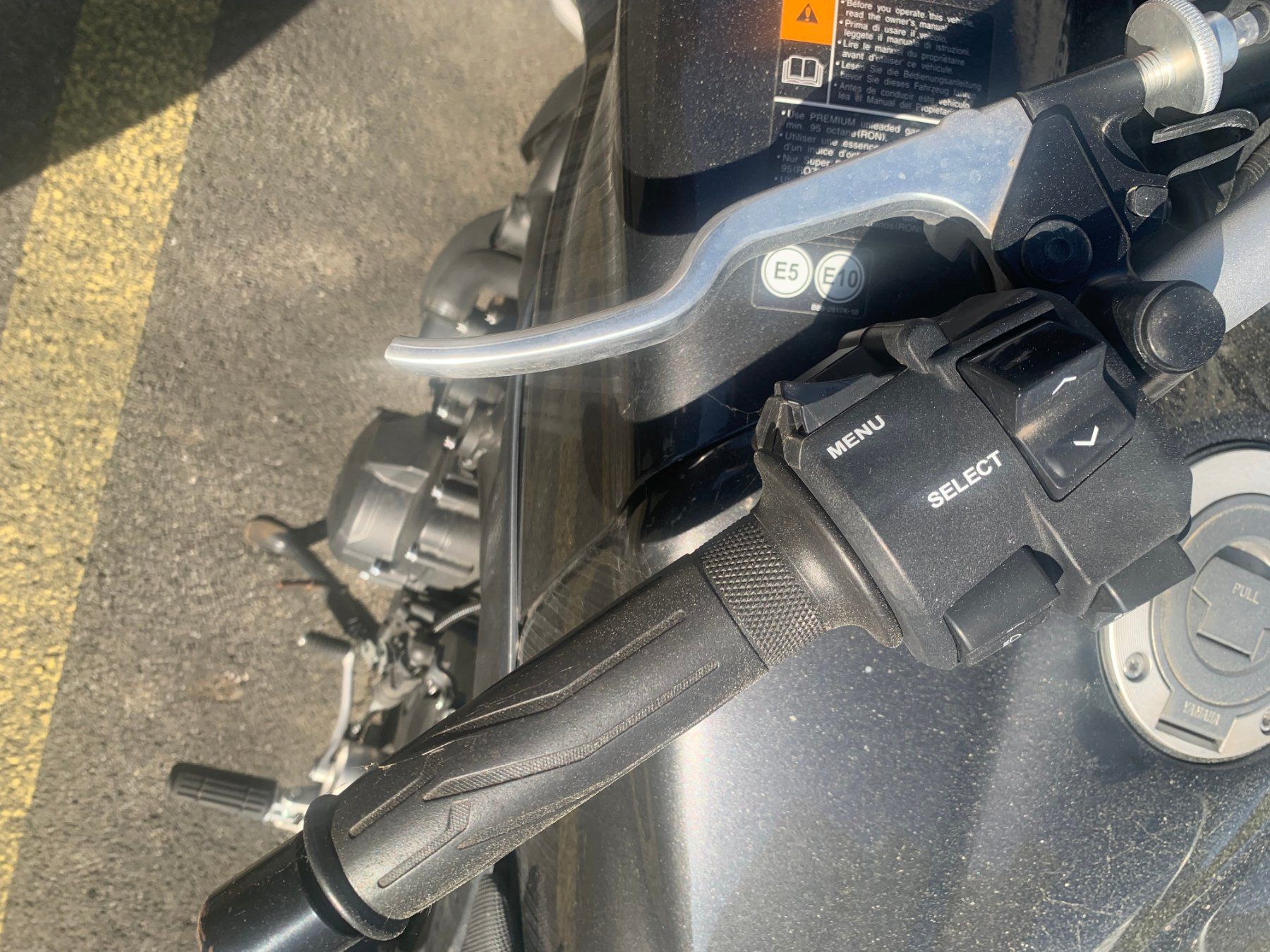 Yamaha Strada: Yamaha NIKEN MT-09 – Usato da Lausanne venduto da shi_kx5b 3