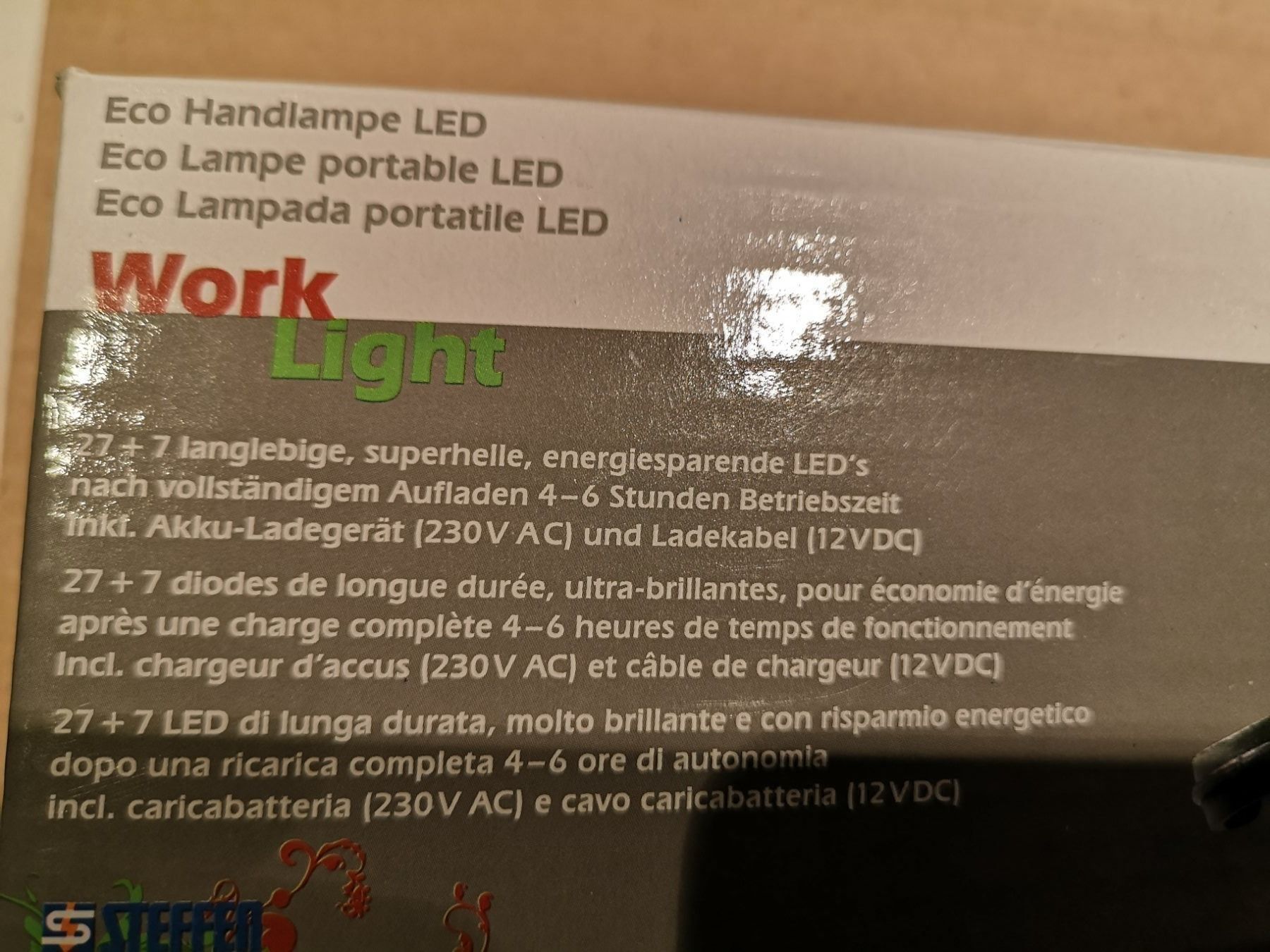 Lampade: Fluoreszenz Handlampe WORK LIGHT 20W E27 – Nuovo e nell'imballaggio originale da Kloten venduto da Euroasia 2
