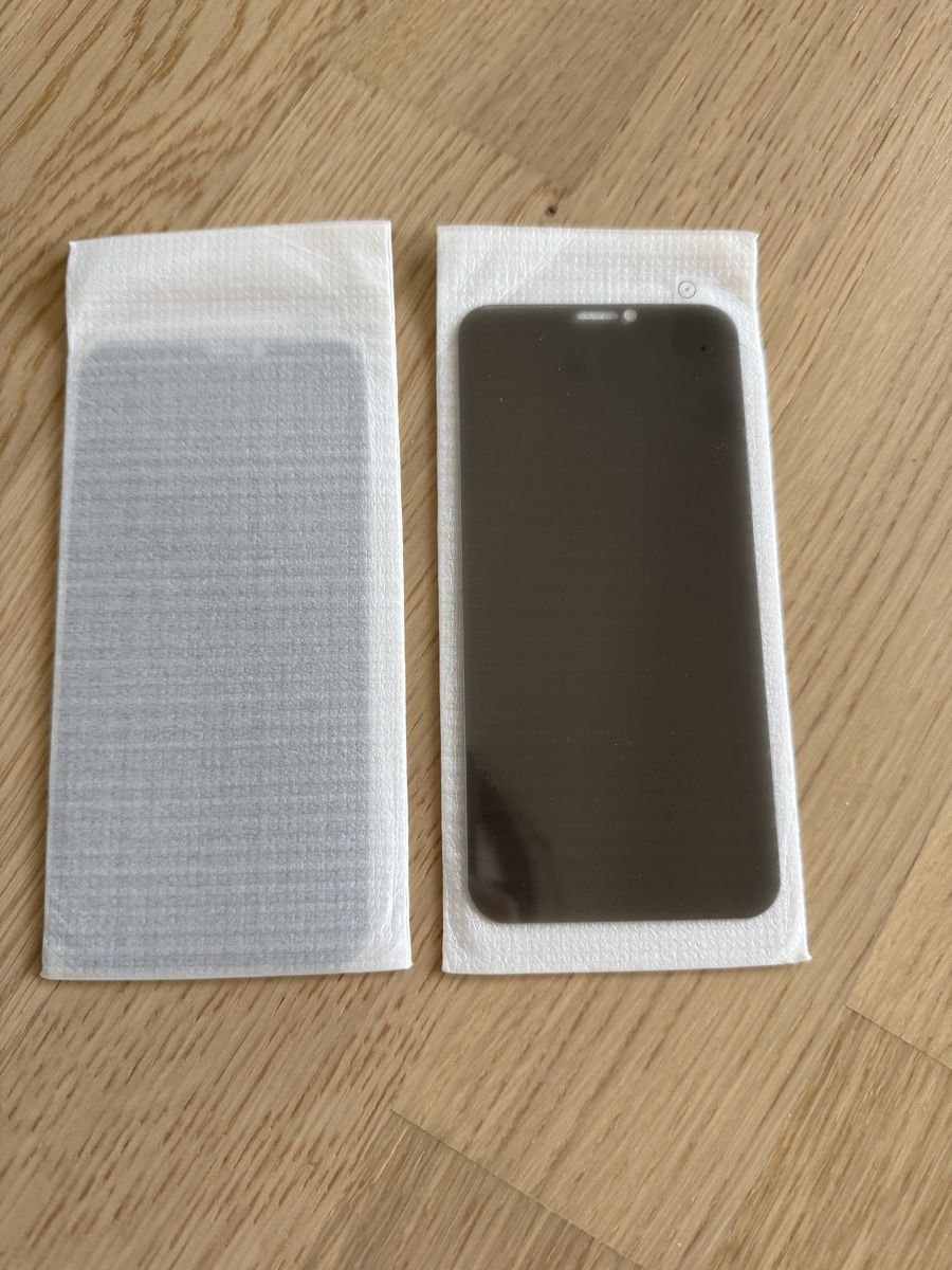 Apple Covers & Schutzfolien: iPhone 11 Pro privacy screen protector 2 pack new – Neu und originalverpackt aus Dübendorf von zhe_69pd 1