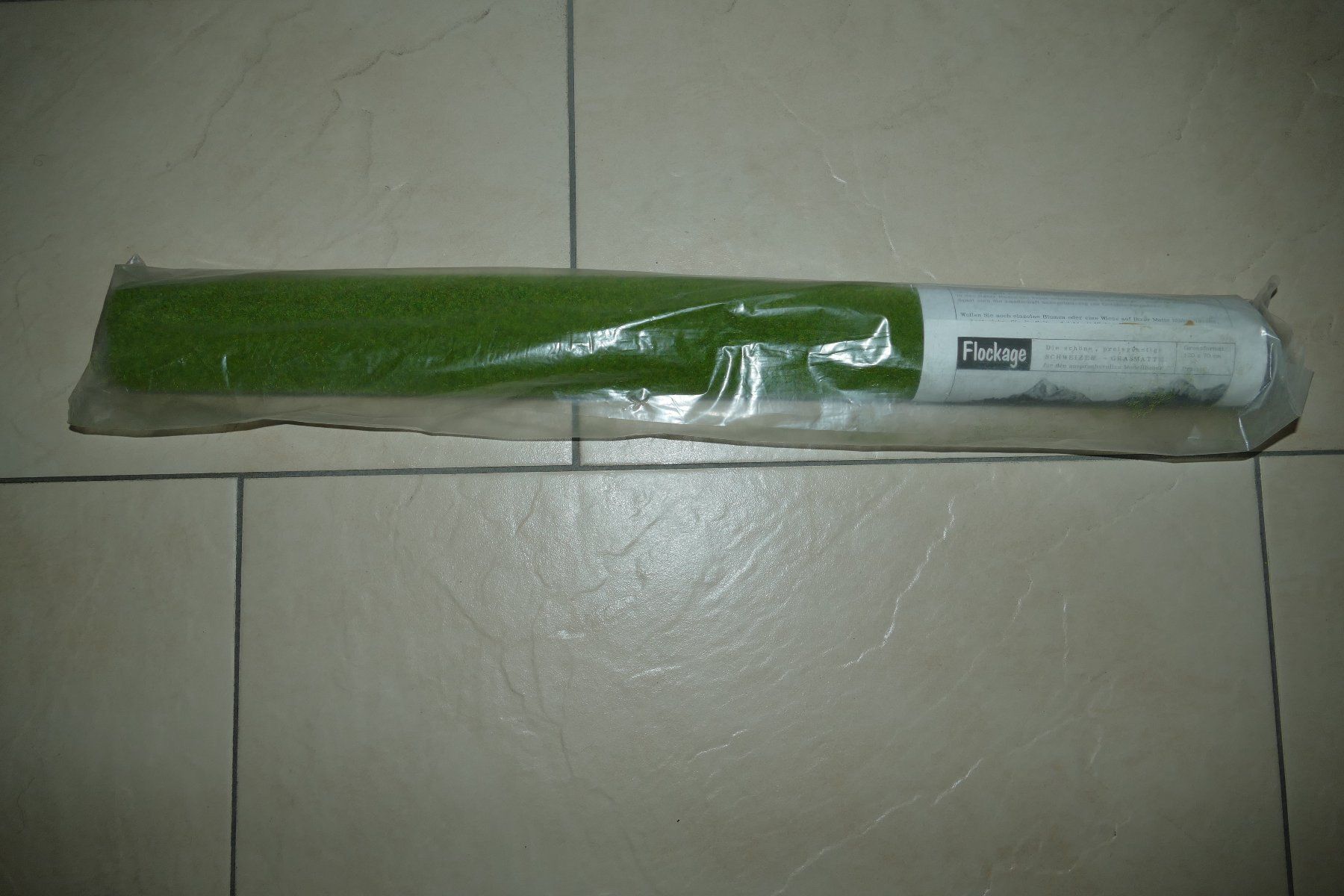 Modellini di ferrovie: Flockage N/H0: Grasmatte 120x70 cm – Nuovo (secondo la descrizione) da Niederhasli venduto da rail-duerst