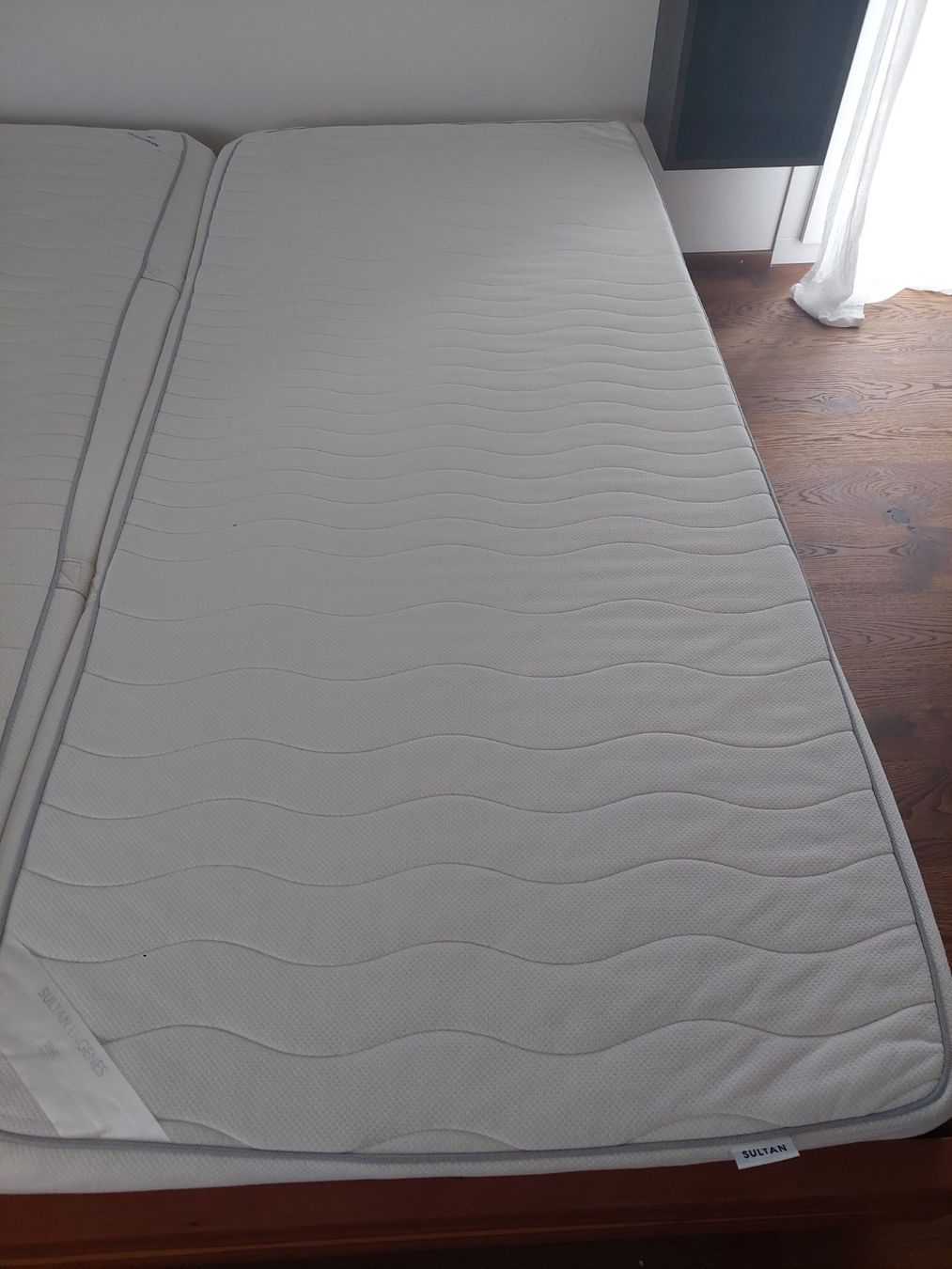 Betten: Bett 180 – Gebraucht aus Dulliken von  4